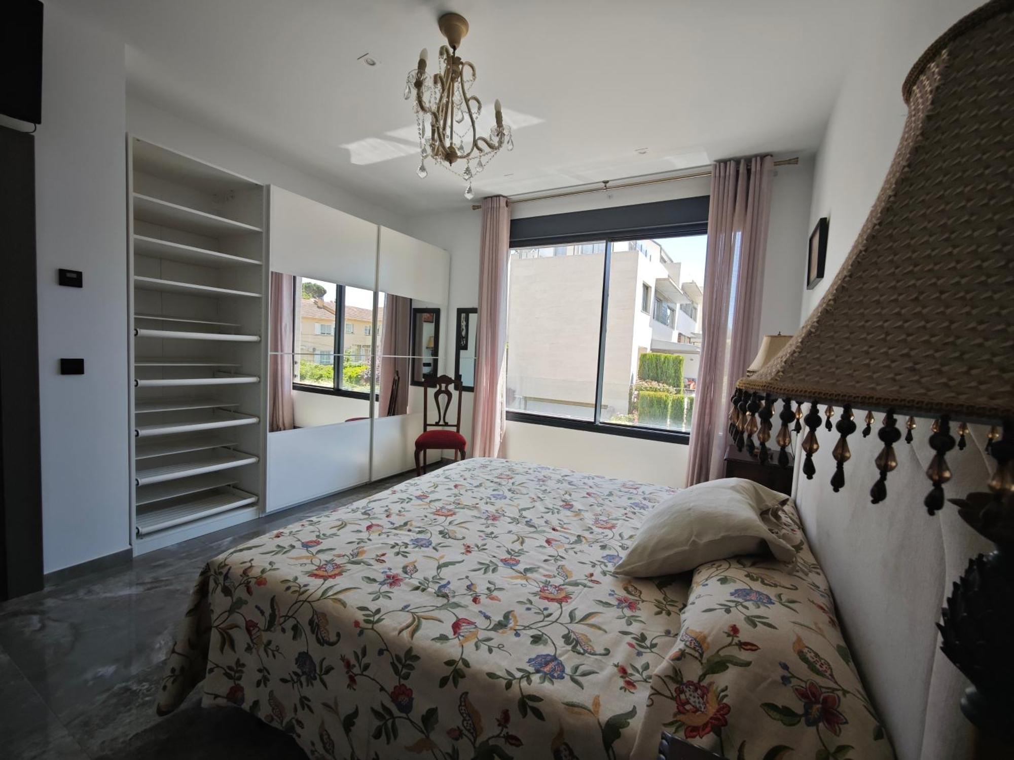 Complete Luxury House With Garden Holiday home