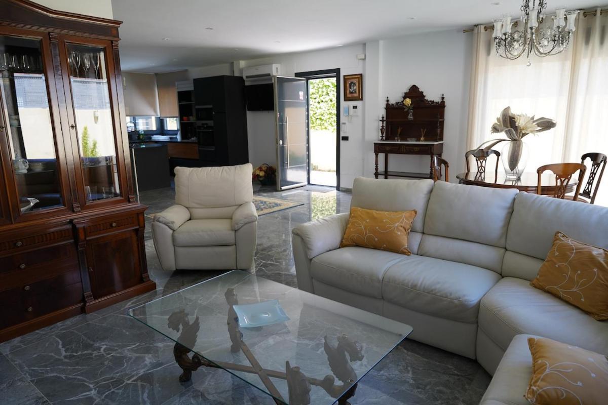 Complete Luxury House With Garden Сasa de vacaciones *